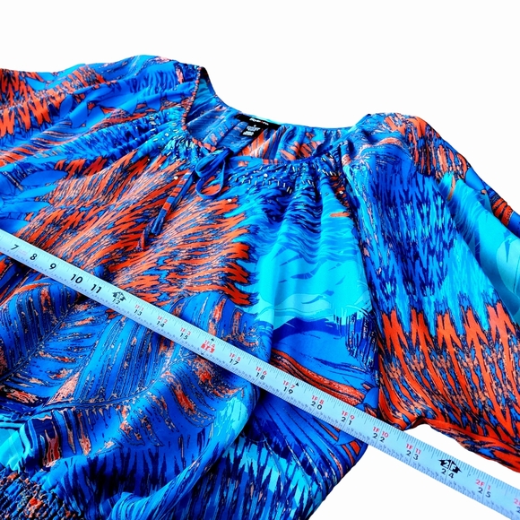 NEW! Bright Flowy Blouse - Picture 8 of 8